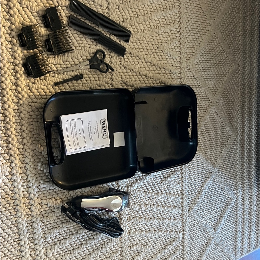 Wahl Silver and Black Hair Clipper Kit